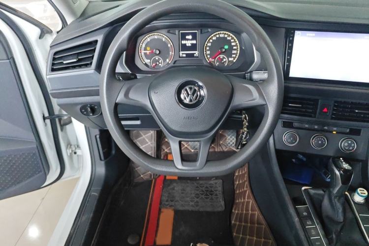 Used Volkswagen Sagitar 2019 200TSI DSG Fashion Edition China VI Standard Steering Wheel