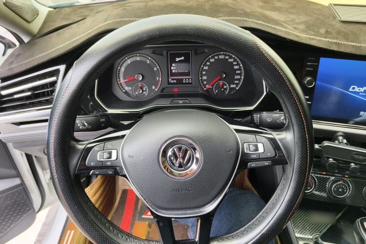 Used Volkswagen Sagitar 2019 200TSI DSG Comfort Version China VI Standard Steering Wheel