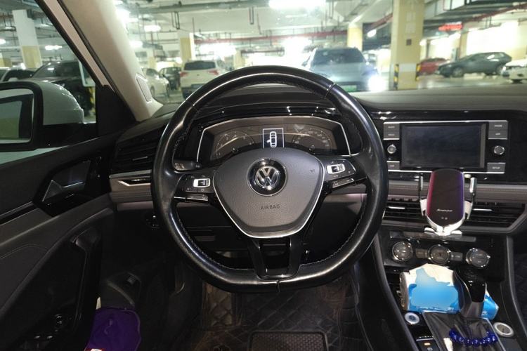 Used Volkswagen Sagitar 2019 280TSI DSG Comfort Version China V Standard Steering Wheel
