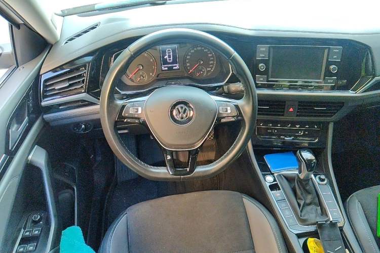 Used Volkswagen Sagitar 2019 280TSI DSG Luxury Version China VI Standard Steering Wheel