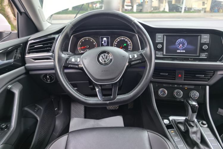 Used Volkswagen Sagitar 2019 200TSI DSG Comfort Version China VI Standard Steering Wheel