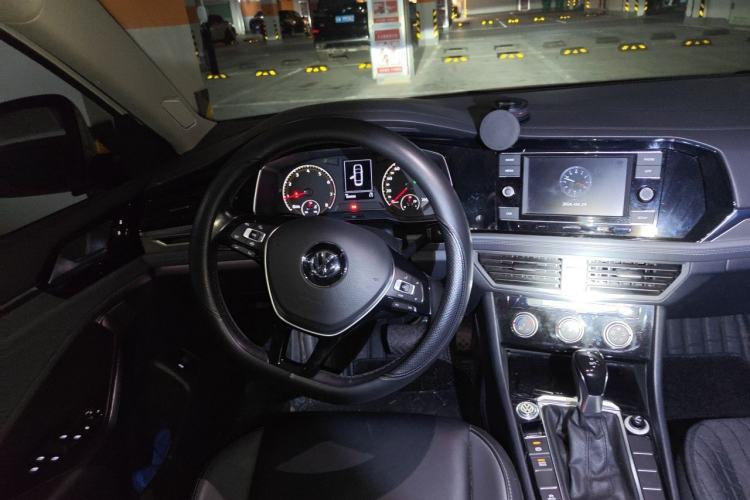 Used Volkswagen Sagitar 2019 280TSI DSG Comfort Version China VI Standard Steering Wheel