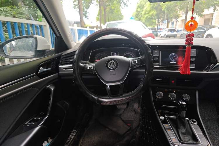 Used Volkswagen Sagitar 2019 280TSI DSG Comfort Version China VI Standard Steering Wheel