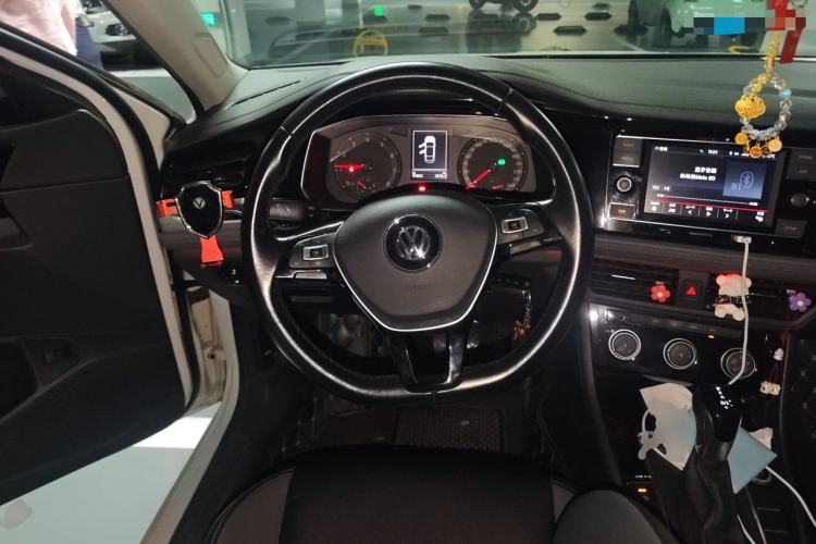 Used Volkswagen Sagitar 2019 200TSI DSG Comfort Version China VI Standard Steering Wheel