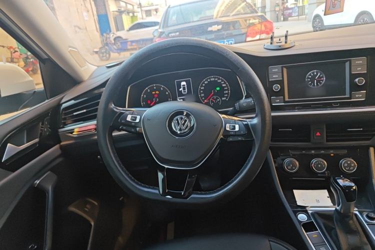 Used Volkswagen Sagitar 2019 200TSI DSG Comfort Version China VI Standard Steering Wheel