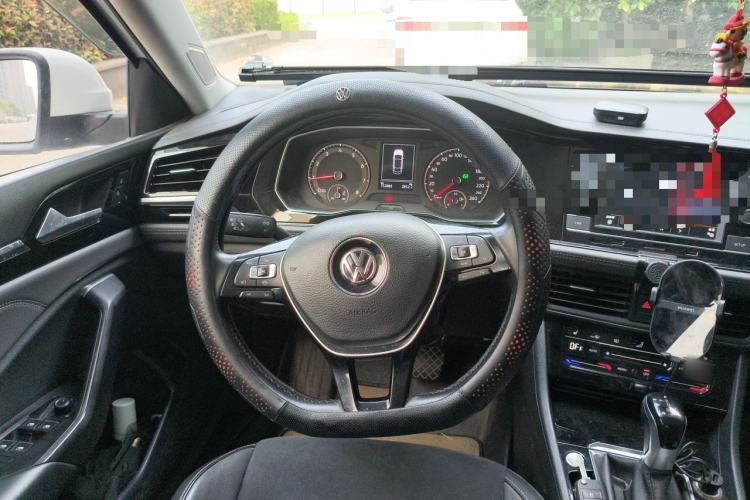 Used Volkswagen Sagitar 2019 280TSI DSG Luxury Version China VI Standard Steering Wheel