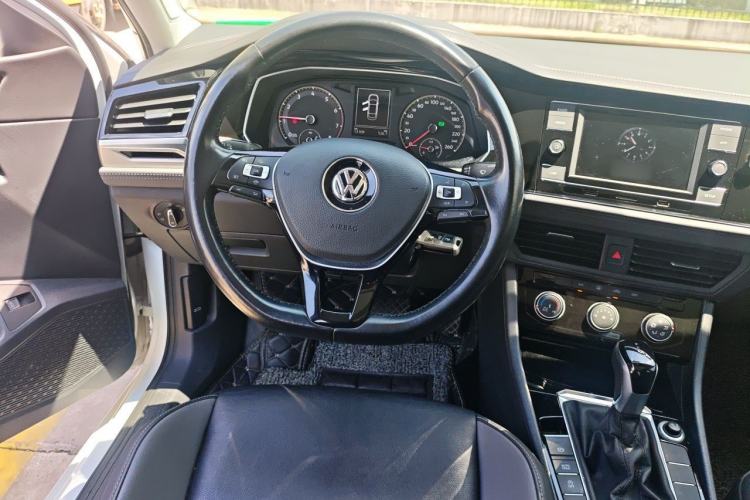Used Volkswagen Sagitar 2019 200TSI DSG Comfort Version China VI Standard Steering Wheel