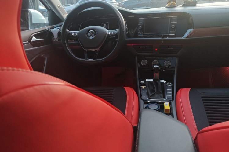 Used Volkswagen Sagitar 2019 280TSI DSG Comfort Version China VI Standard Steering Wheel