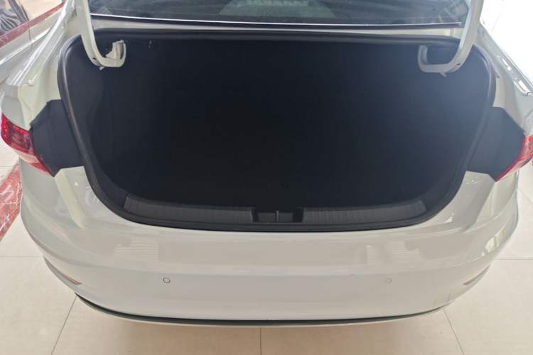 Used Volkswagen Sagitar 2019 280TSI DSG Comfort Version China V Standard Trunk