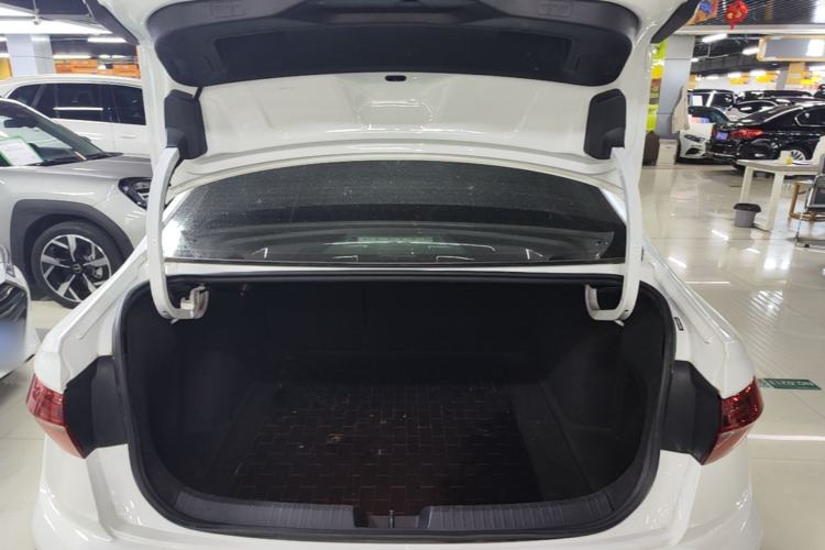 Used Volkswagen Sagitar 2019 280TSI DSG Luxury Version China VI Standard Trunk