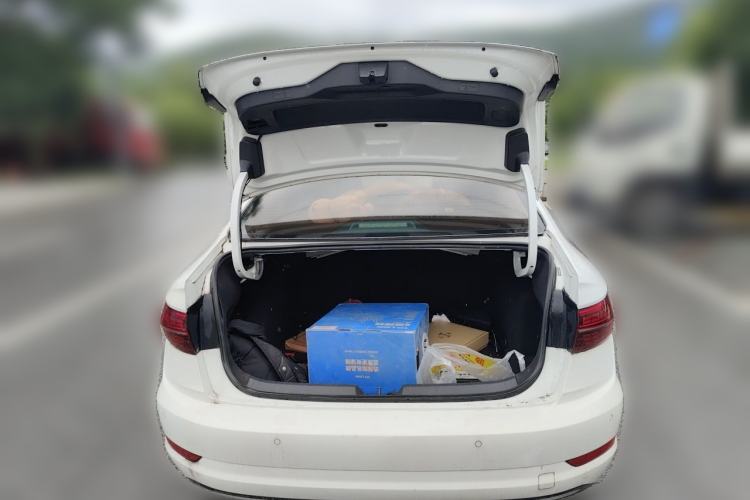Used Volkswagen Sagitar 2019 200TSI Manual Comfort Version China VI Standard Trunk