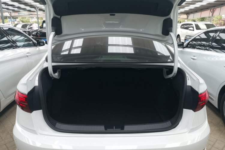Used Volkswagen Sagitar 2019 200TSI DSG Comfort Version China VI Standard Trunk