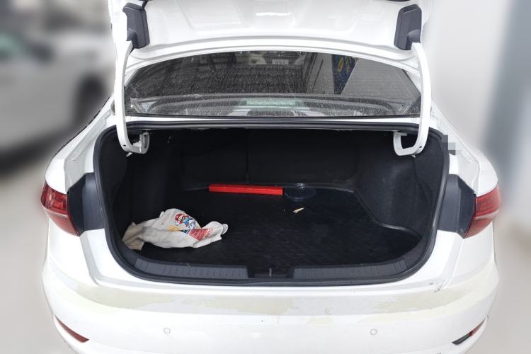 Used Volkswagen Sagitar 2019 200TSI DSG Fashion Edition China VI Standard Trunk