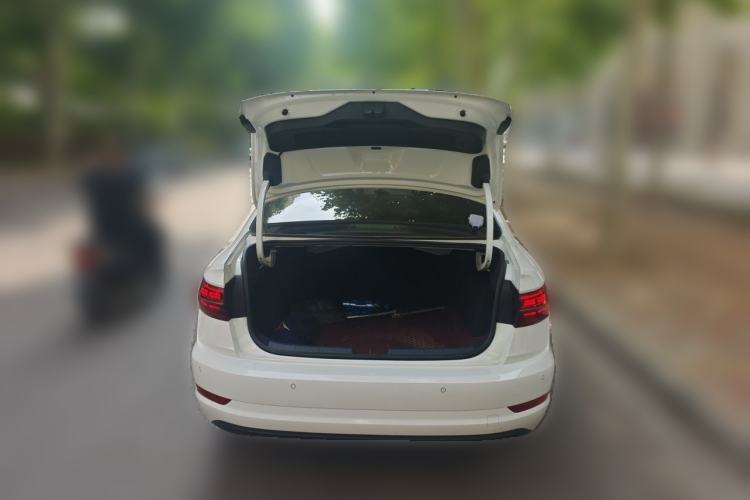 Used Volkswagen Sagitar 2019 200TSI DSG Fashion Edition China VI Standard Trunk