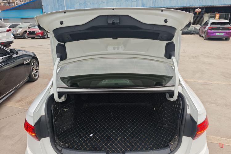 Used Volkswagen Sagitar 2019 280TSI DSG Comfort Version China VI Standard Trunk