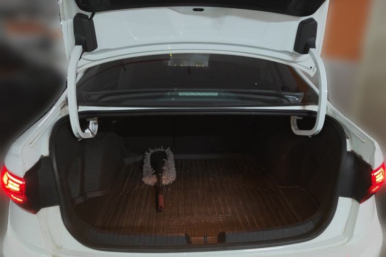 Used Volkswagen Sagitar 2019 280TSI DSG Comfort Version China VI Standard Trunk
