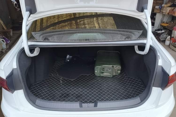Used Volkswagen Sagitar 2019 280TSI DSG Comfort Version China VI Standard Trunk