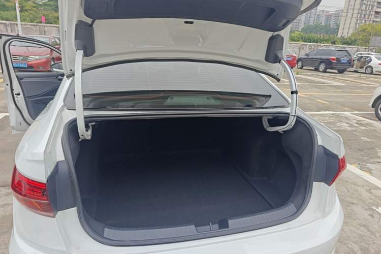 Used Volkswagen Sagitar 2019 280TSI DSG Comfort Version China VI Standard Trunk