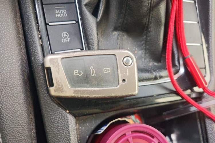 Used Volkswagen Sagitar 2019 280TSI DSG Comfort Version China V Standard Vehicle Key