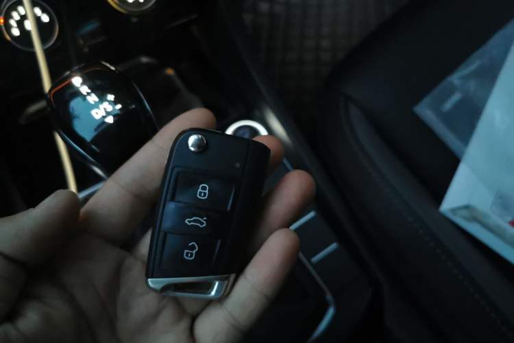 Used Volkswagen Sagitar 2019 200TSI DSG Comfort Version China VI Standard Vehicle Key