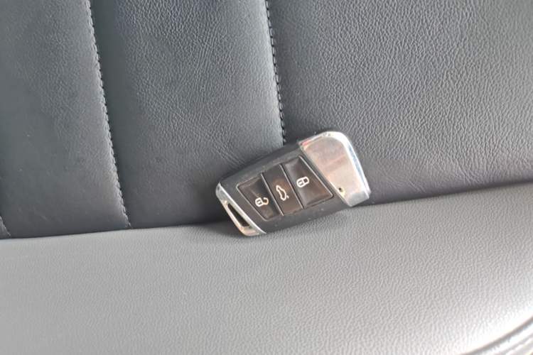 Used Volkswagen Sagitar 2019 280TSI DSG Comfort Version China V Standard Vehicle Key