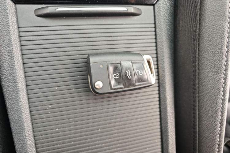Used Volkswagen Sagitar 2019 280TSI DSG Comfort Version China VI Standard Vehicle Key