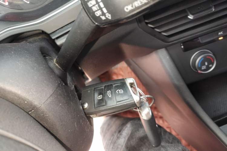 Used Volkswagen Sagitar 2019 200TSI DSG Fashion Edition China VI Standard Vehicle Key