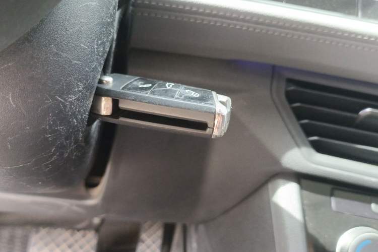 Used Volkswagen Sagitar 2019 280TSI DSG Comfort Version China VI Standard Vehicle Key