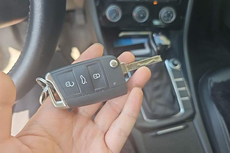 Used Volkswagen Sagitar 2019 280TSI DSG Comfort Version China VI Standard Vehicle Key