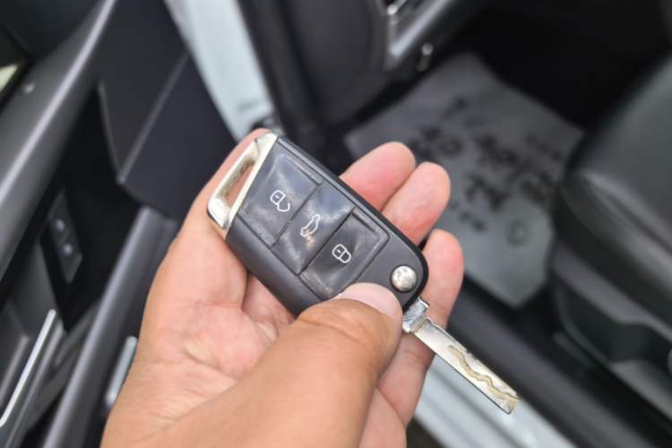 Used Volkswagen Sagitar 2019 200TSI DSG Comfort Version China VI Standard Vehicle Key