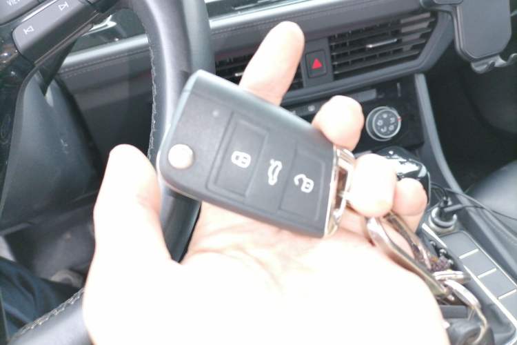 Used Volkswagen Sagitar 2019 280TSI DSG Comfort Version China VI Standard Vehicle Key