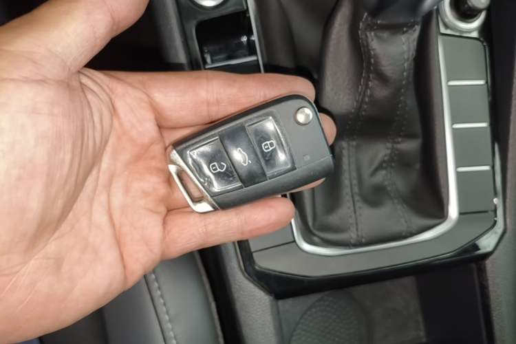 Used Volkswagen Sagitar 2019 280TSI DSG Comfort Version China VI Standard Vehicle Key