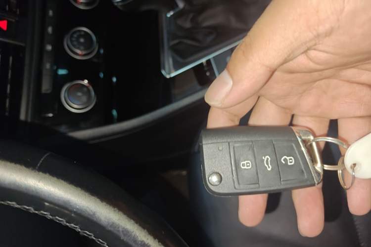 Used Volkswagen Sagitar 2019 280TSI DSG Comfort Version China V Standard Vehicle Key