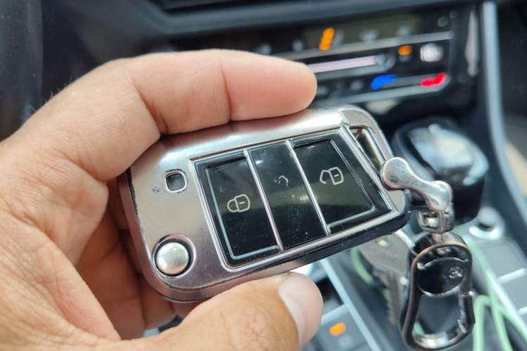 Used Volkswagen Sagitar 2019 200TSI DSG Comfort Version China VI Standard Vehicle Key