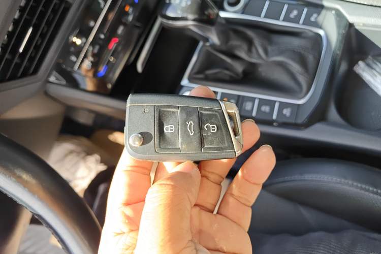 Used Volkswagen Sagitar 2019 280TSI DSG Flagship Model China V Standard Vehicle Key