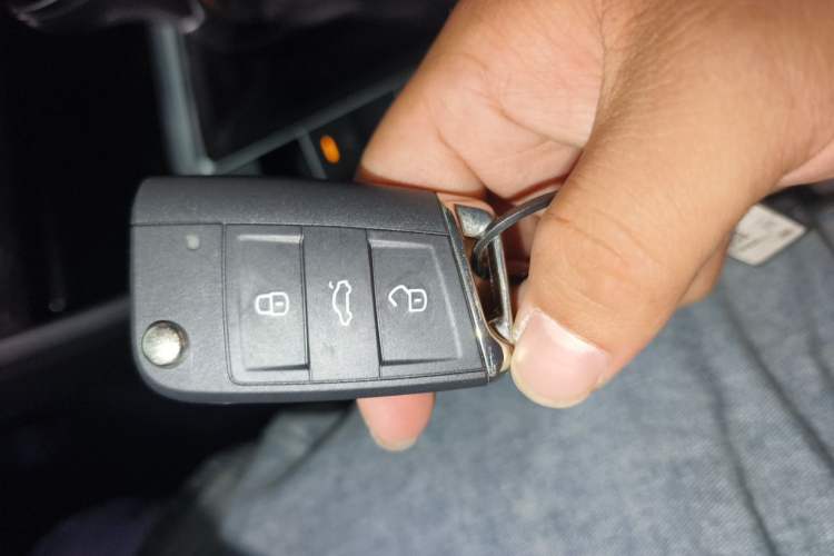 Used Volkswagen Sagitar 2019 200TSI DSG Comfort Version China VI Standard Vehicle Key