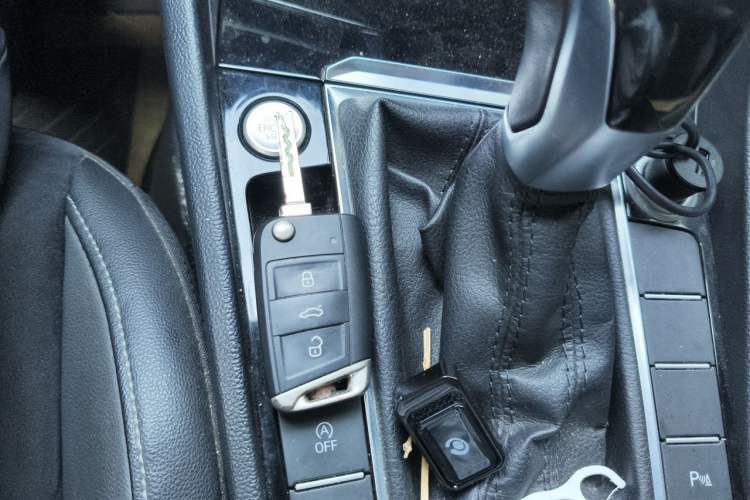 Used Volkswagen Sagitar 2019 280TSI DSG Luxury Version China VI Standard Vehicle Key