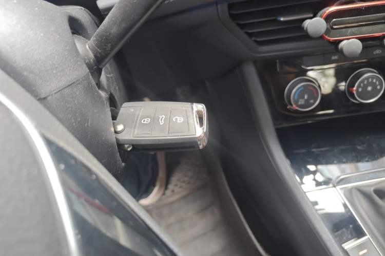 Used Volkswagen Sagitar 2019 280TSI DSG Comfort Version China VI Standard Vehicle Key