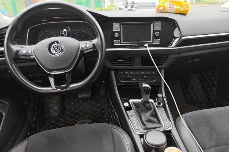 Used Volkswagen Sagitar 2019 280TSI DSG Luxury Version China VI Standard Center Console