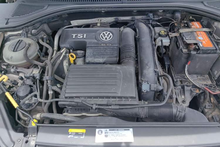 Used Volkswagen Sagitar 2019 280TSI DSG Comfort Version China VI Standard Engine Bay