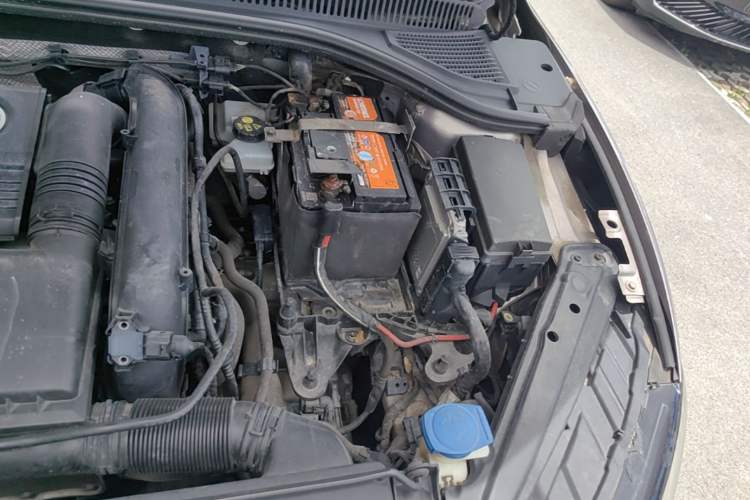 Used Volkswagen Sagitar 2019 280TSI DSG Comfort Version China VI Standard Engine Bay Left