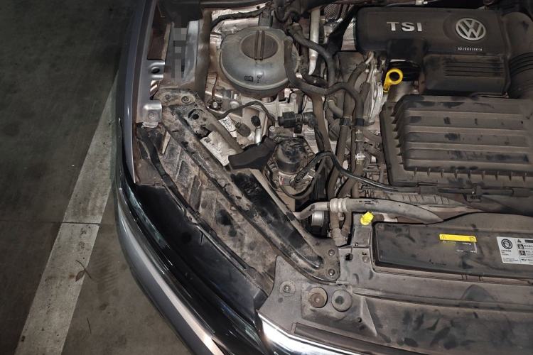 Used Volkswagen Sagitar 2019 280TSI DSG Comfort Version China VI Standard Engine Bay Right