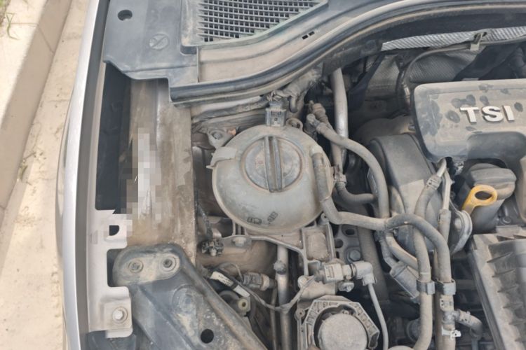 Used Volkswagen Sagitar 2019 200TSI DSG Comfort Version China VI Standard Engine Bay Right