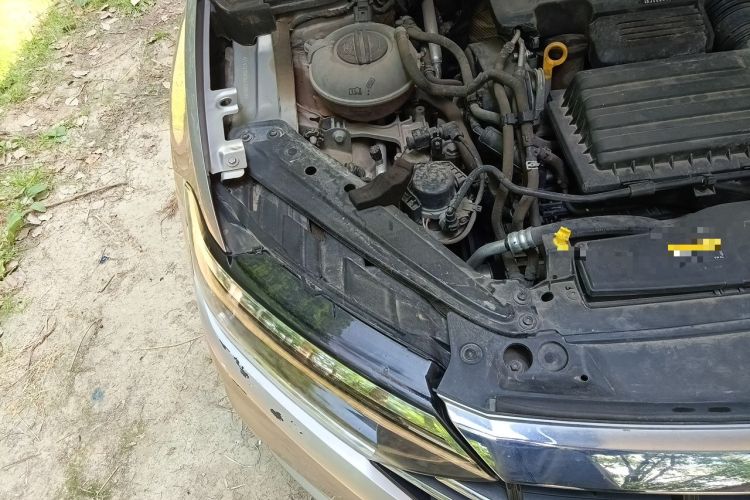 Used Volkswagen Sagitar 2019 280TSI DSG Comfort Version China VI Standard Engine Bay Right