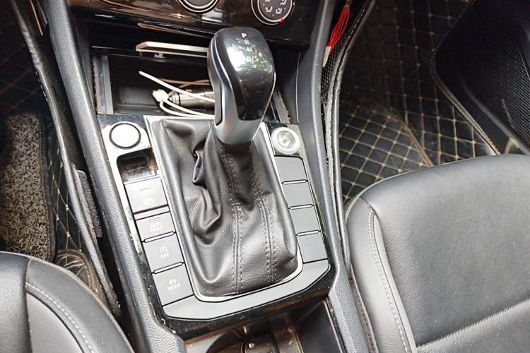 Used Volkswagen Sagitar 2019 280TSI DSG Comfort Version China VI Standard Gear Lever
