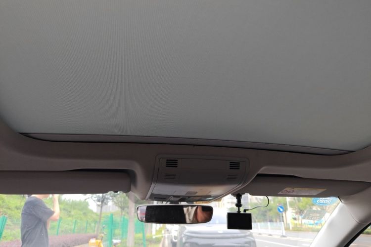 Used Volkswagen Sagitar 2019 280TSI DSG Luxury Version China VI Standard Headliner