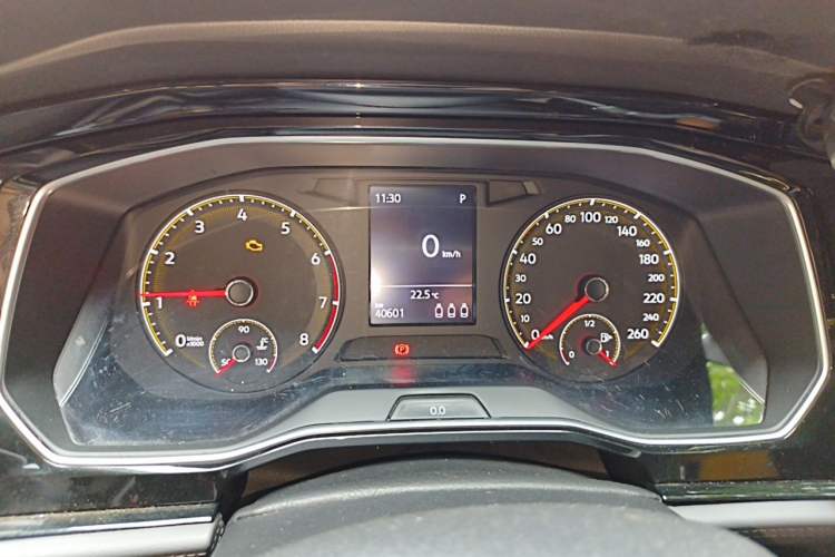 Used Volkswagen Sagitar 2019 280TSI DSG Comfort Version China VI Standard Instrument Cluster