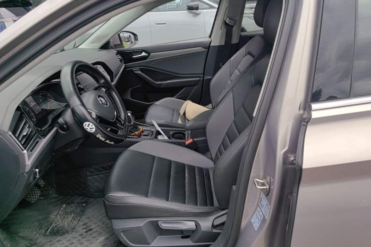Used Volkswagen Sagitar 2019 280TSI DSG Comfort Version China VI Standard Left Front Seat