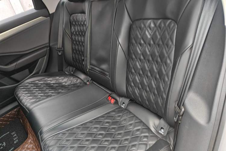 Used Volkswagen Sagitar 2019 280TSI DSG Comfort Version China V Standard Left Rear Seat