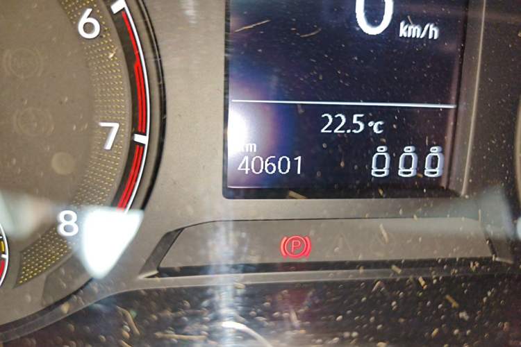 Used Volkswagen Sagitar 2019 280TSI DSG Comfort Version China VI Standard Odometer Close Up